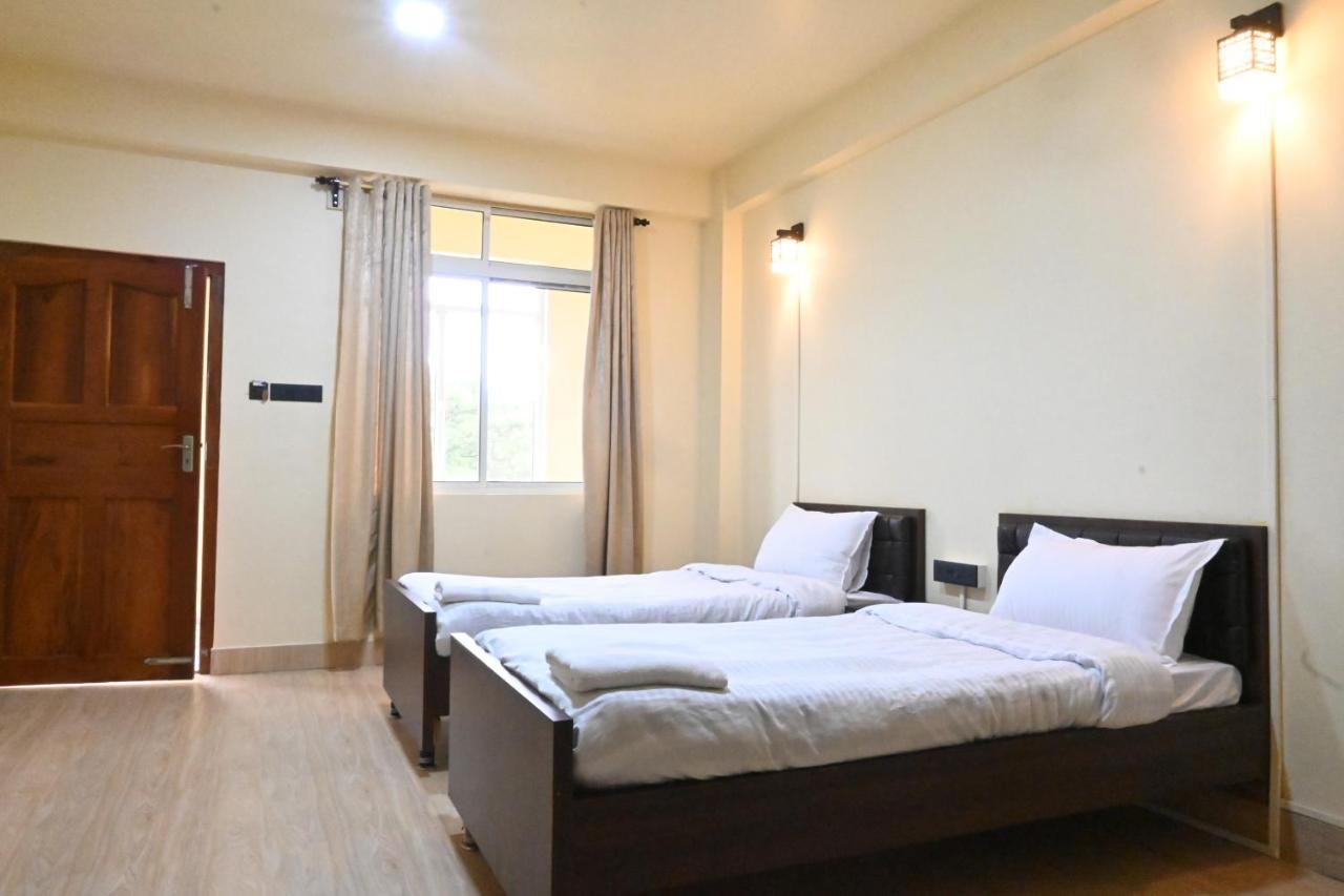 Treetops Residency Shillong Bagian luar foto